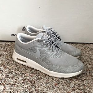 Grey Nike Airmax Thea